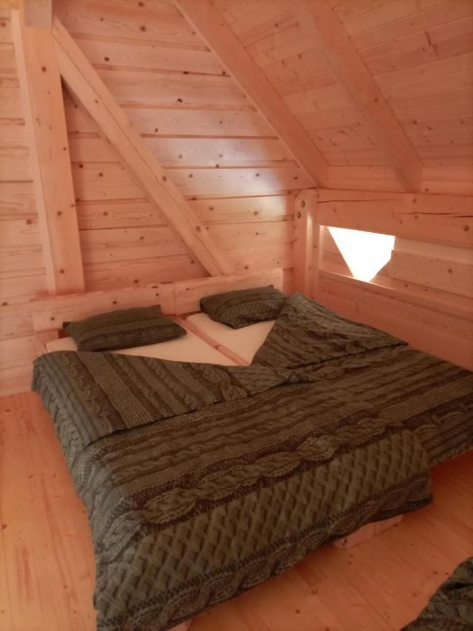 Kamp Beli Gaber Hotel Stari Trg pri Lozu Kültér fotó